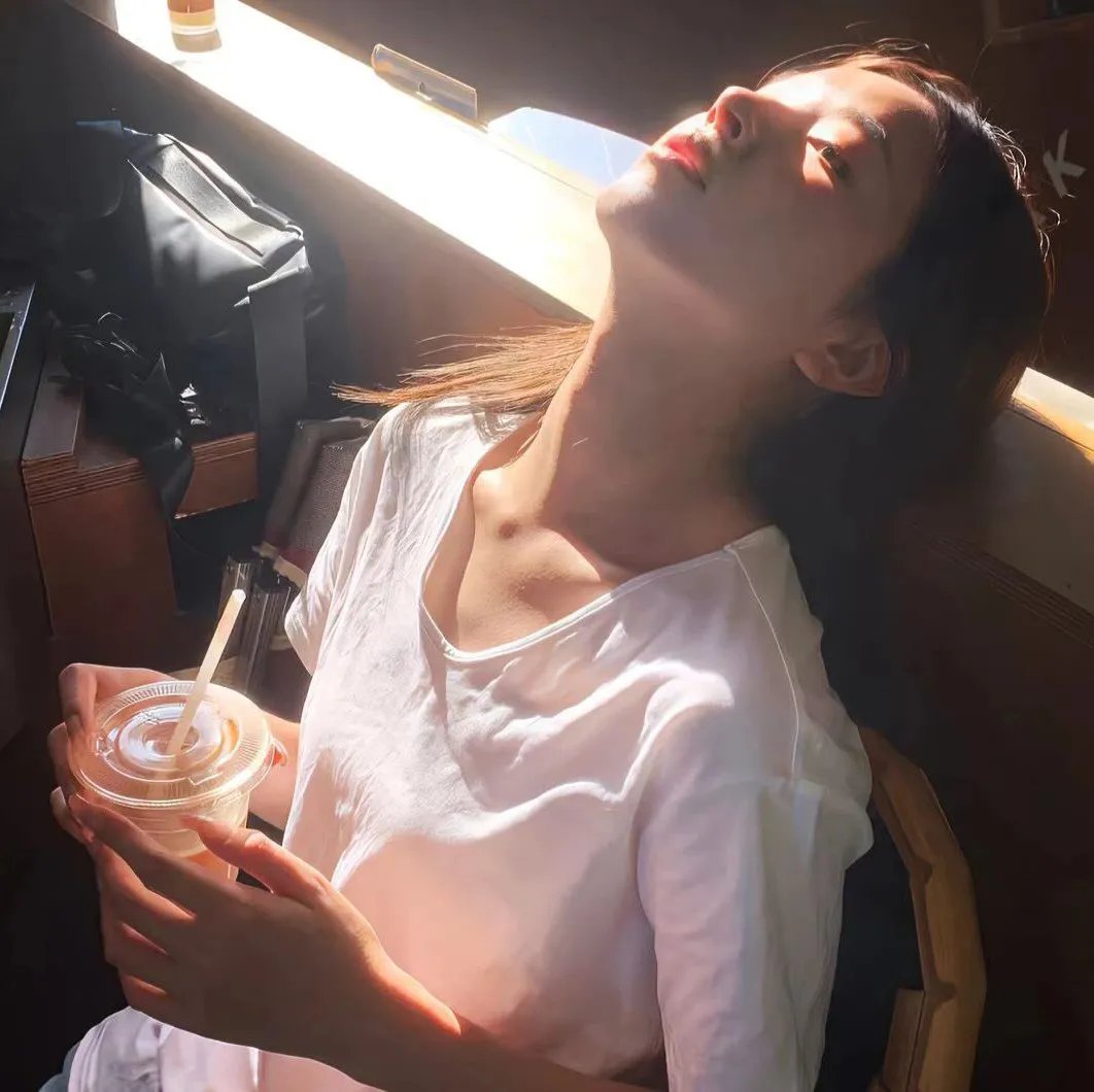 琼楼玉宇高处寒